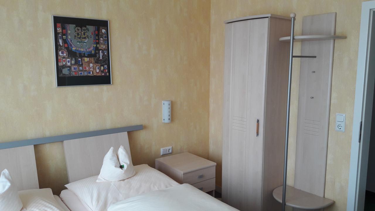 Hotel Schloemer 클로펜부르크 외부 사진